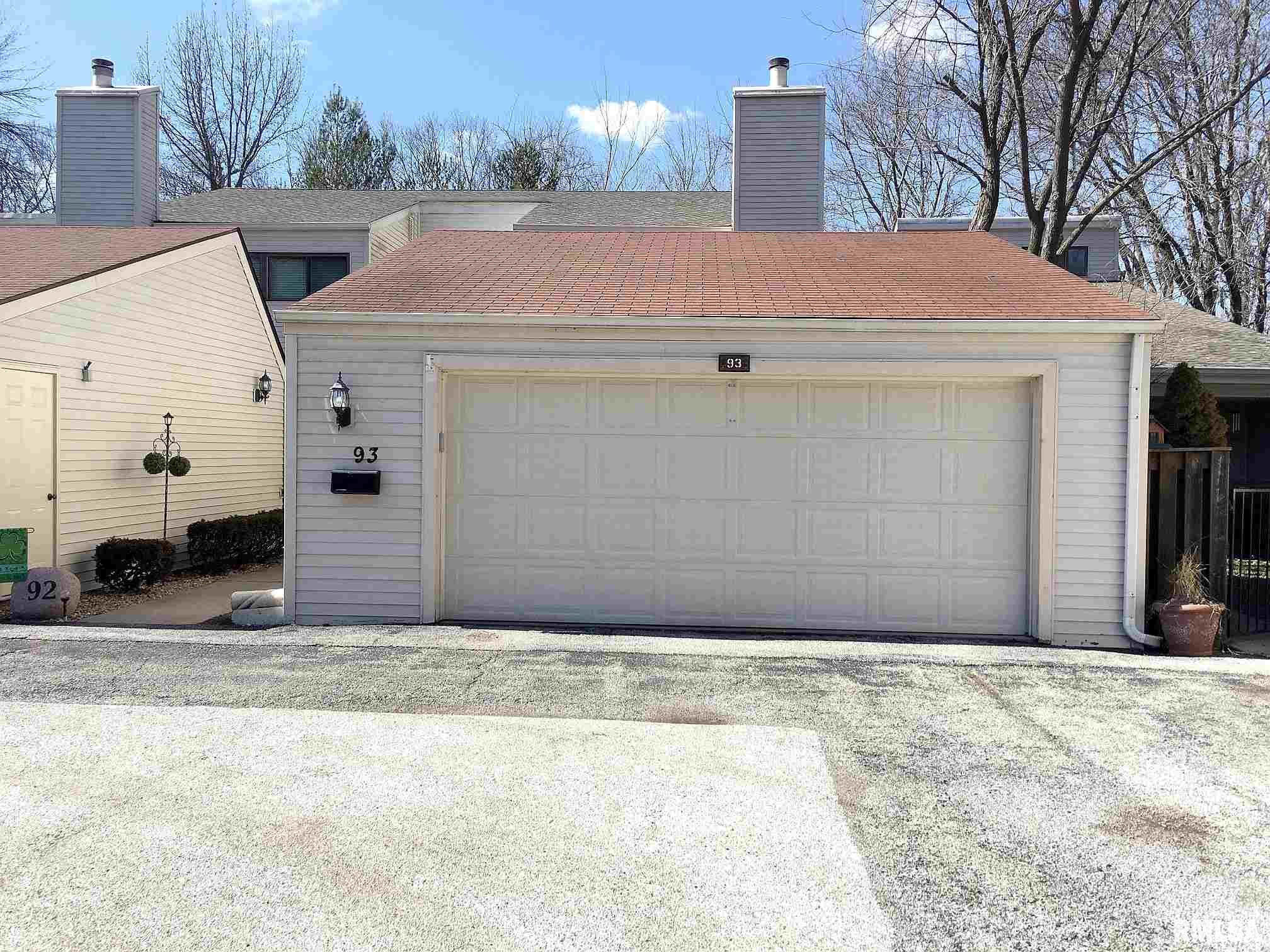 93 Country Place Springfield, IL 62703 - Photo 6 of 47