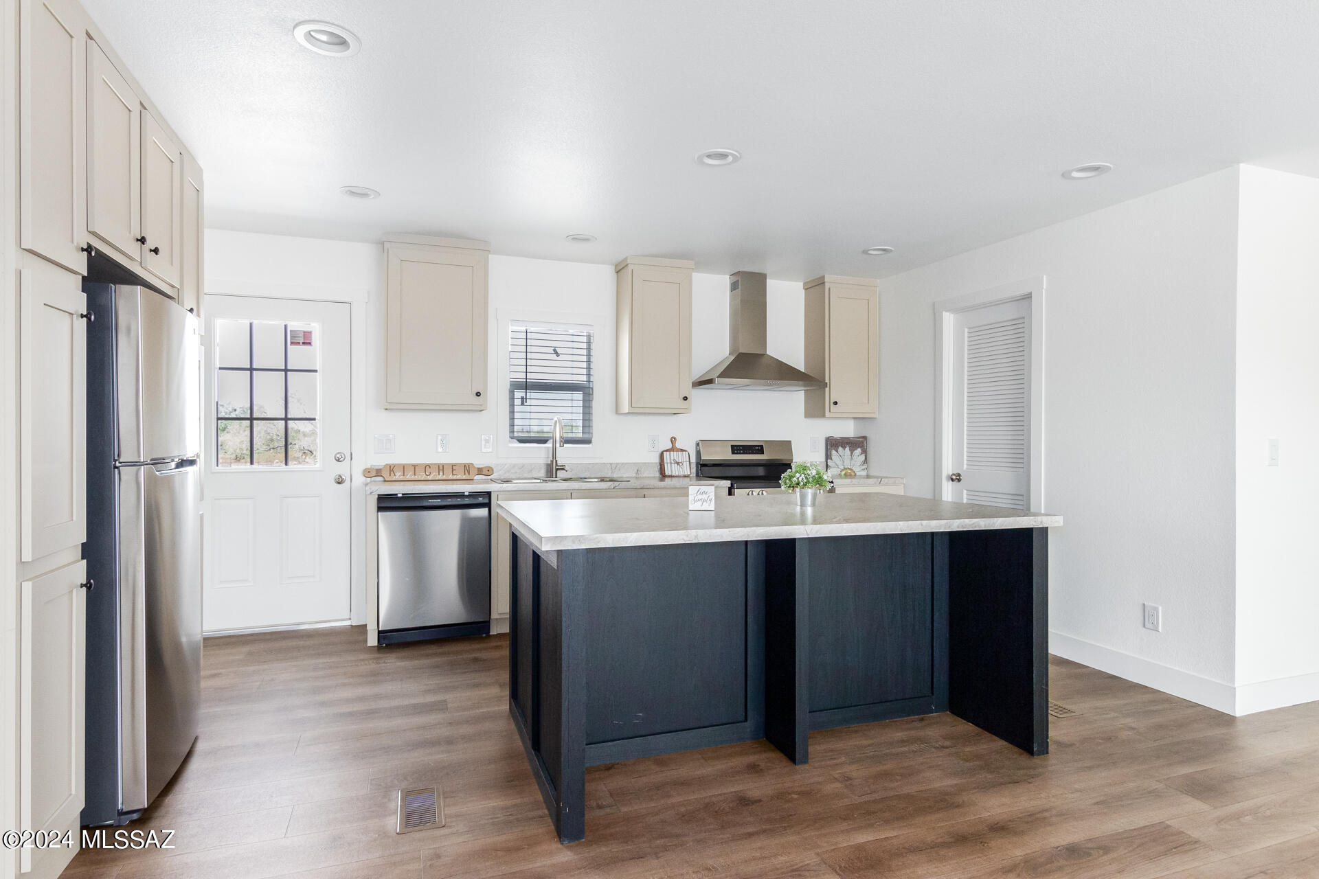 6207 North Chaparral Road Tucson, AZ 85743 - Photo 6 of 31 Gallery Image 6