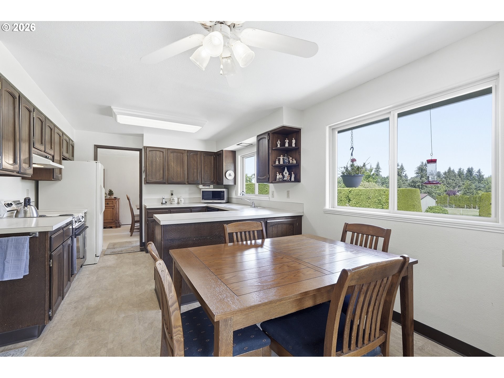 15651 South Henrici Road Oregon City, OR 97045 - Photo 13 of 42