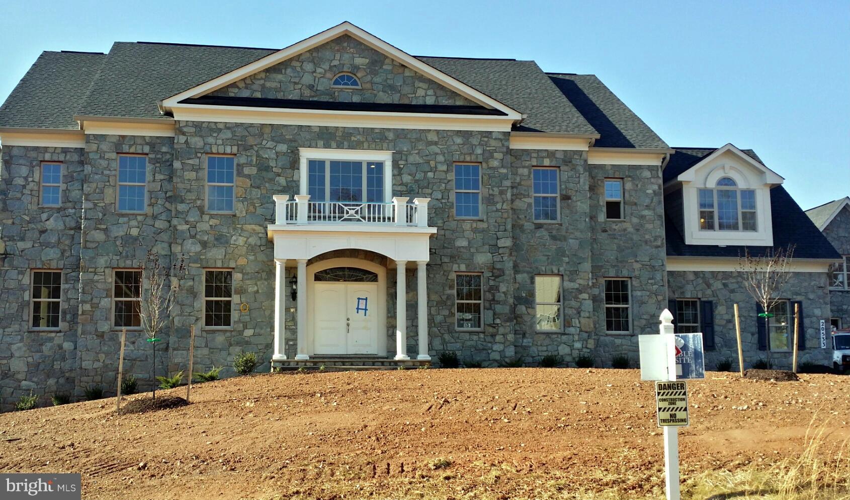 0 Valley Ridge Place Hamilton, VA 20158 - Photo 1 of 2 a front view of a house with a yard