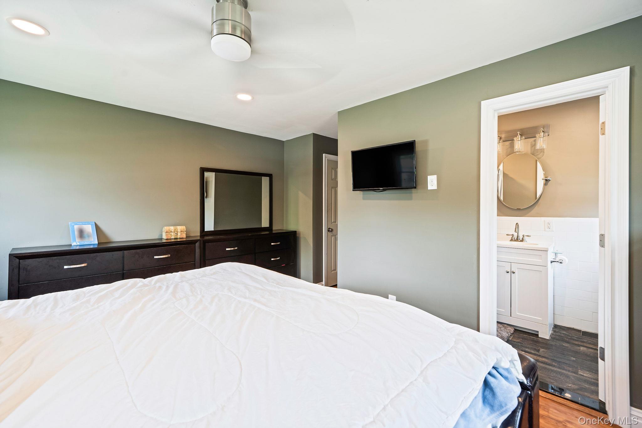 1 Blue Spruce Lane Commack, NY 11725 - Photo 27 of 33