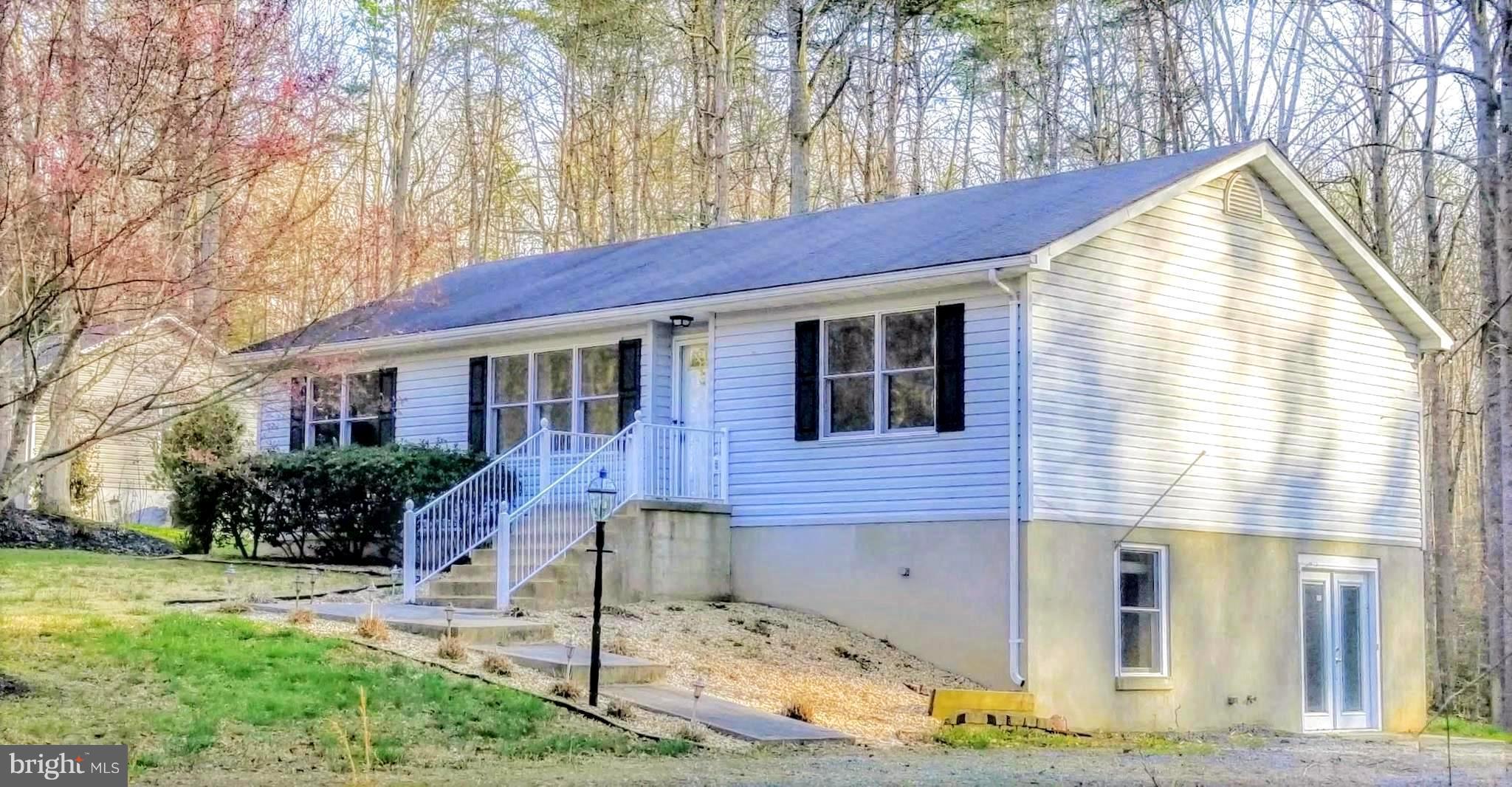 185 Ash Road Louisa, VA 23093 - Photo 2 of 26 Exterior (Front)