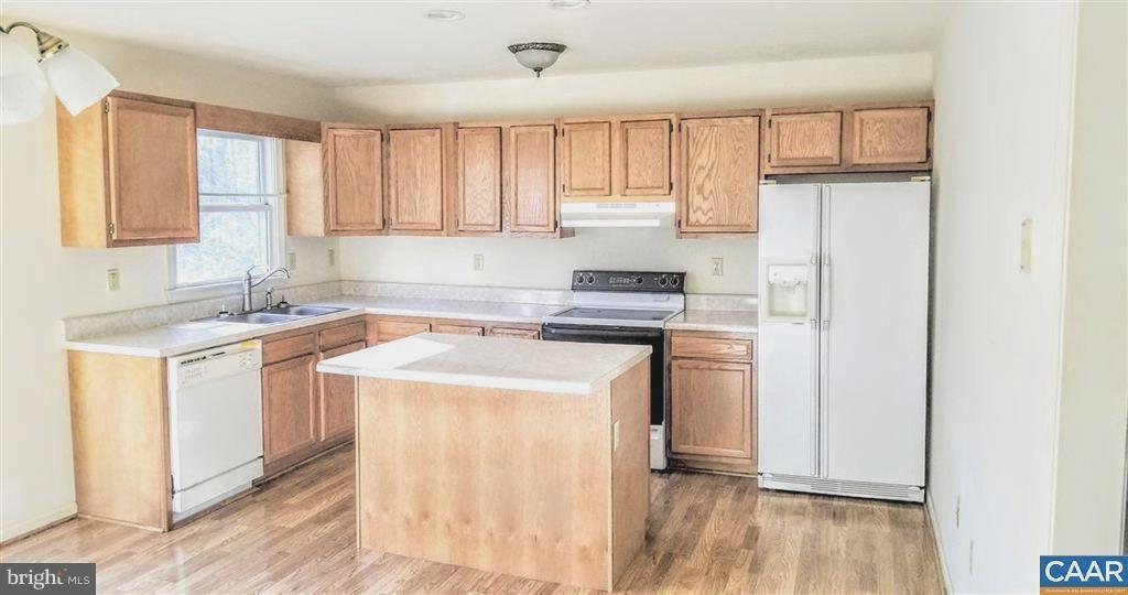 185 Ash Road Louisa, VA 23093 - Photo 6 of 26 Kitchen