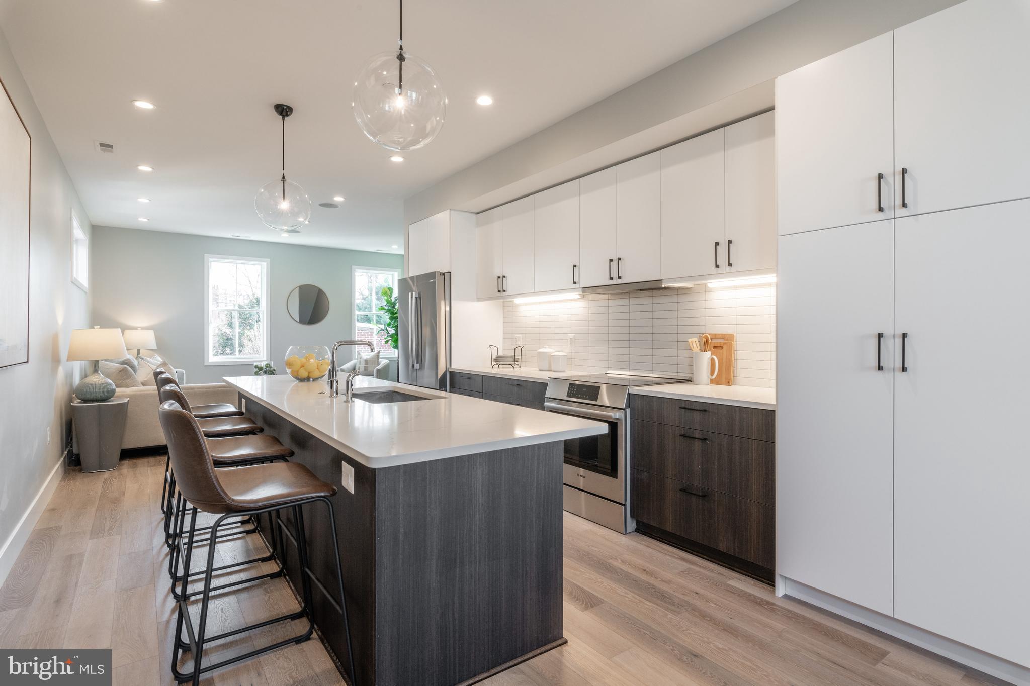 1737 10th Street Northwest, Unit B Washington, DC 20001 - Photo 3 of 21