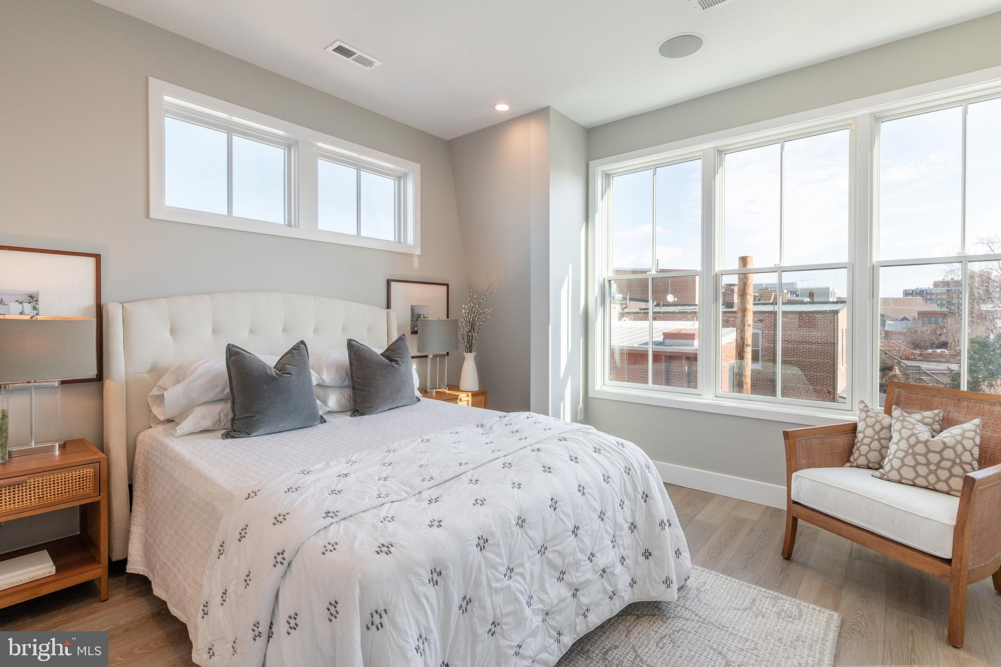 1737 10th Street Northwest, Unit B Washington, DC 20001 - Photo 9 of 21