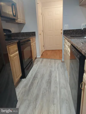 $1,945 | 13107 Briarcliff Terrace, Unit 2203, Germantown, MD 20874