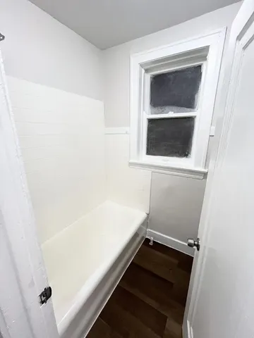 $1,200 | 4126 West 24th Place, Unit I3, Chicago, IL 60623