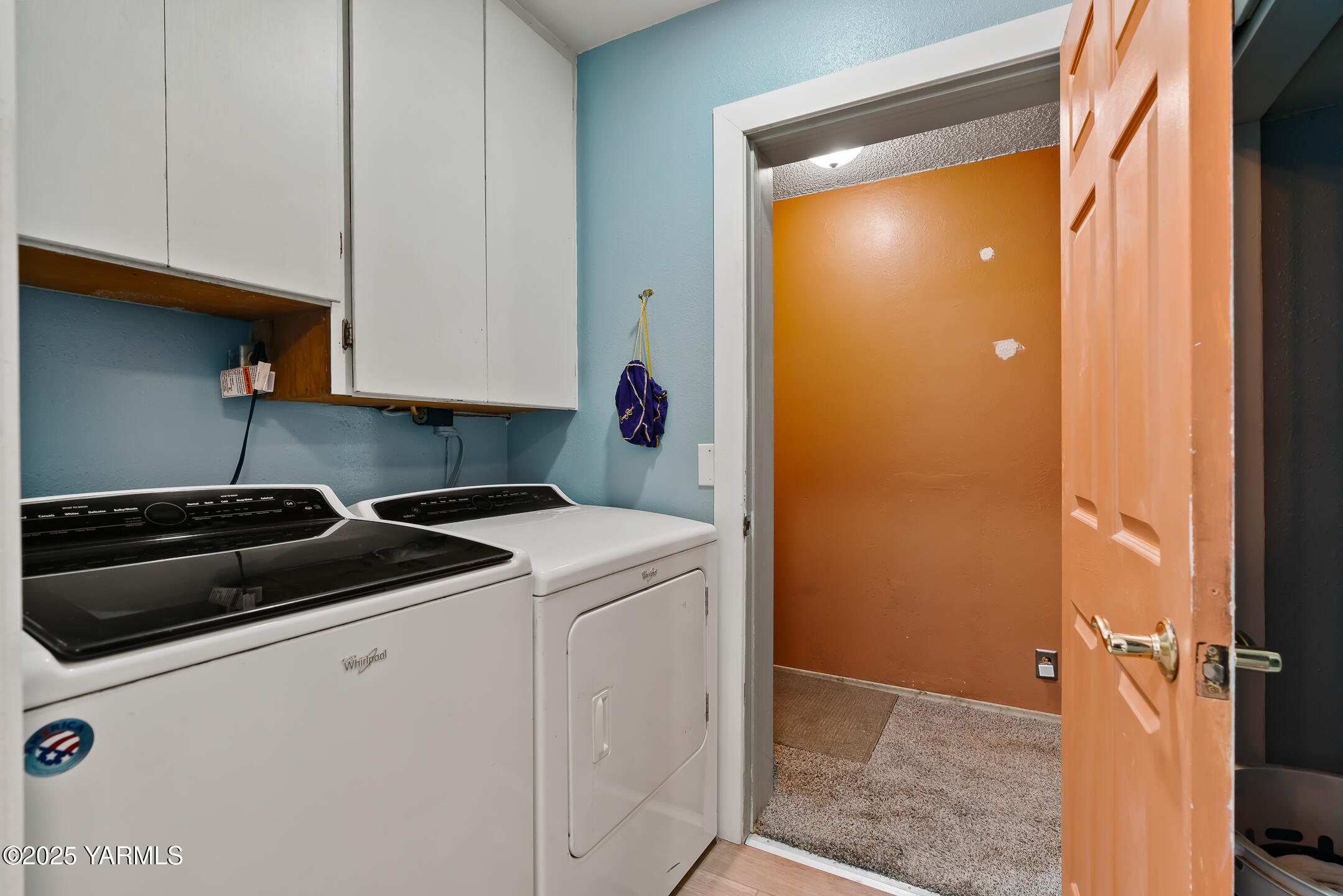 1803 Riverside Road Yakima, WA 98901 - Photo 18 of 53 a view of utility room