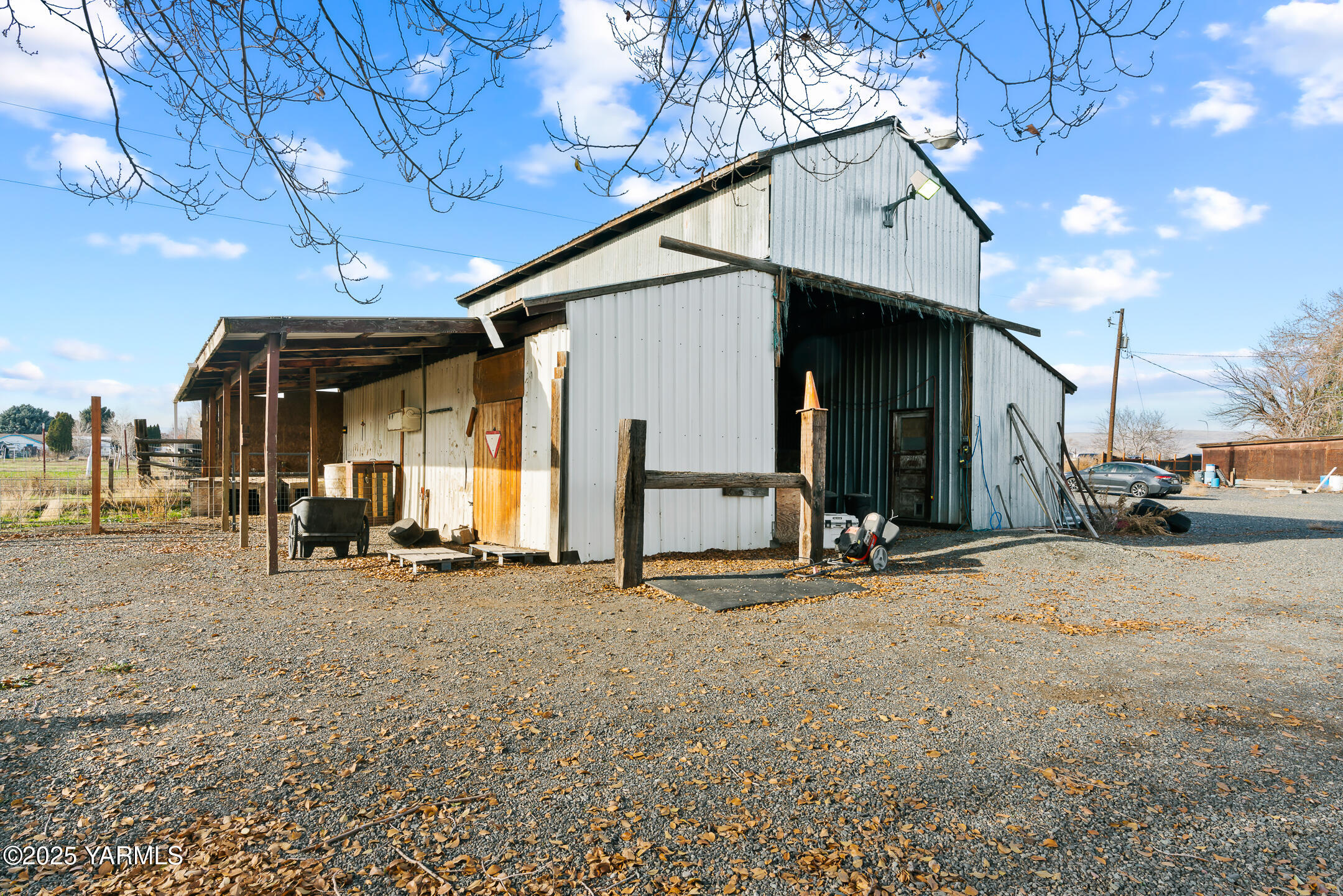 1803 Riverside Road Yakima, WA 98901 - Photo 39 of 53 a view of a car park in front of house