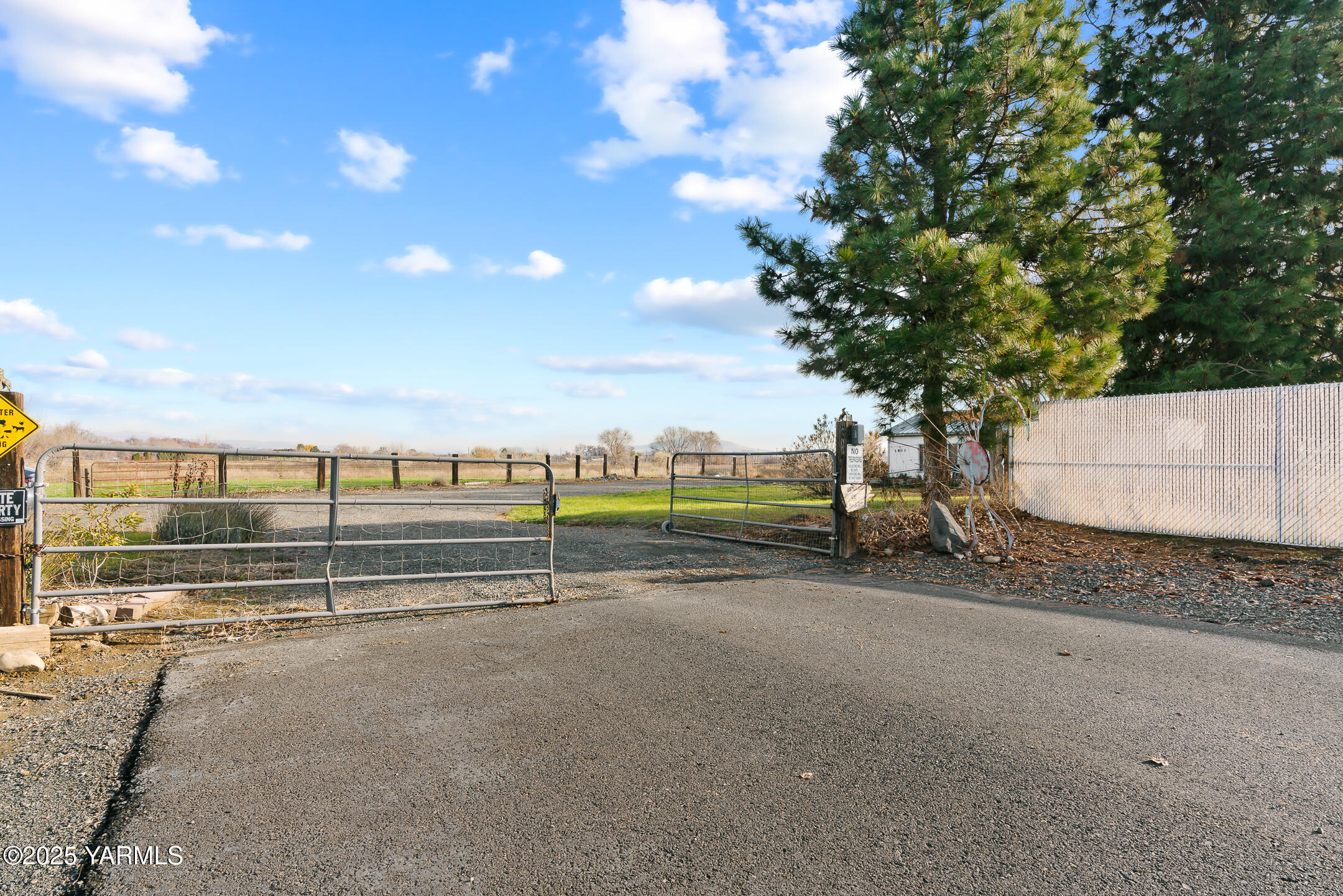 1803 Riverside Road Yakima, WA 98901 - Photo 53 of 53 a view of a street