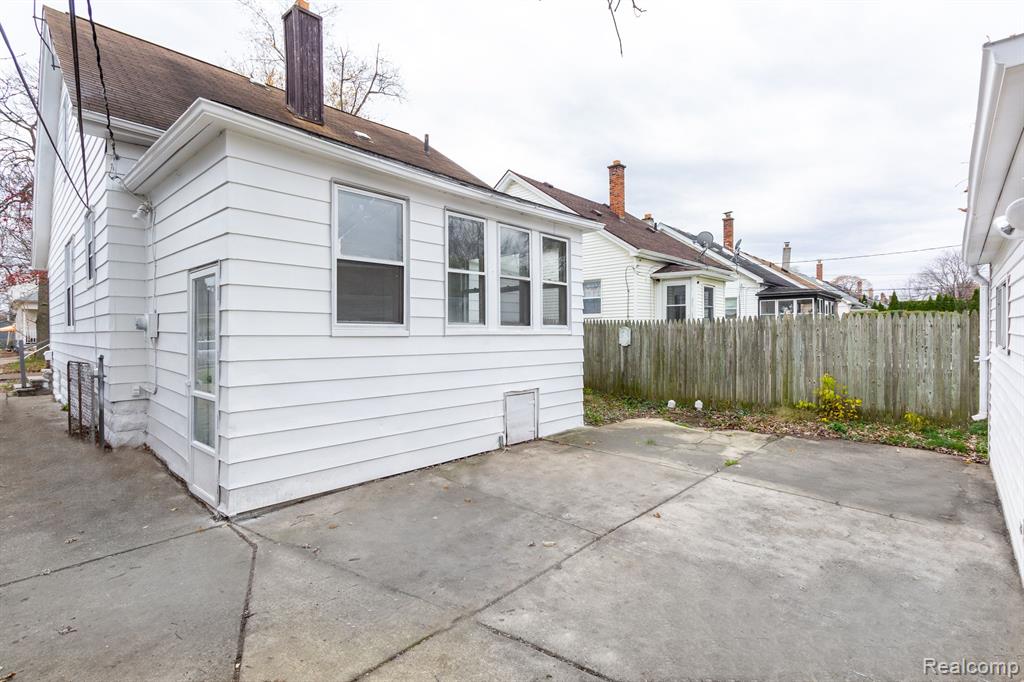 8175 Central Street Center Line, MI 48015 - Photo 27 of 27