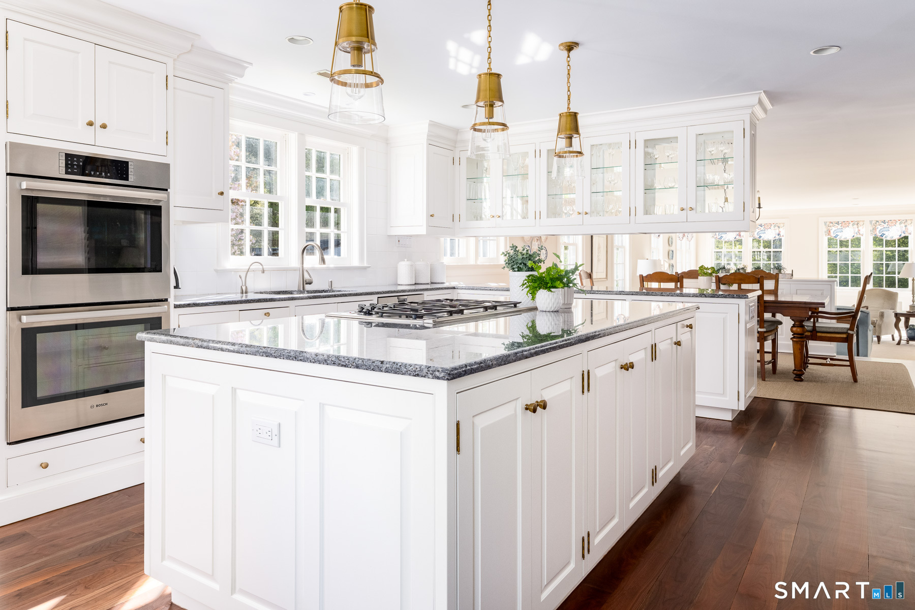 290 Lyons Plain Road Weston, CT 06883 - Photo 13 of 40
