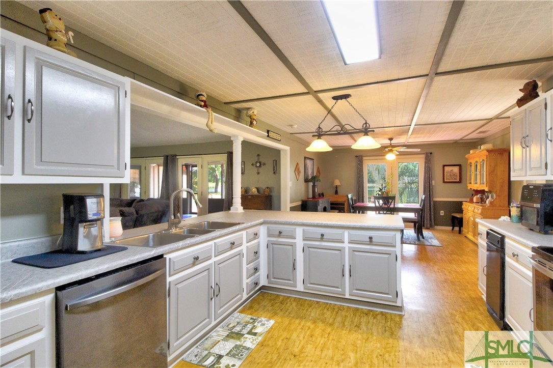 206 Lakeshore Road Guyton, GA 31312 - Photo 6 of 50 Gallery Image 6