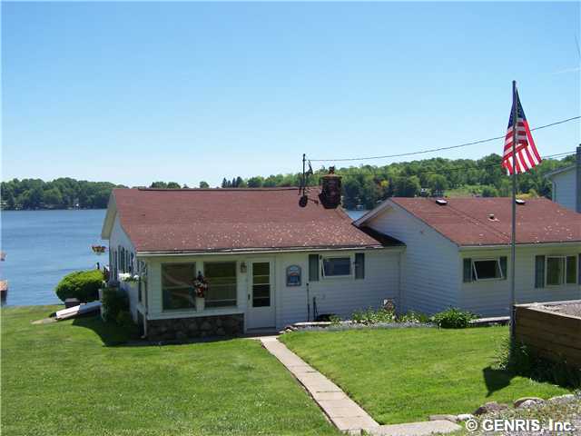 8236 Graves Point Road Huron, NY 14590 - Photo 1 of 1 Exterior Front