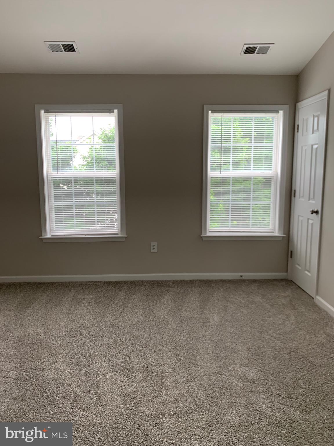 114 Sentry Ridge Smithsburg, MD 21783 - Photo 27 of 60 an empty room with a window