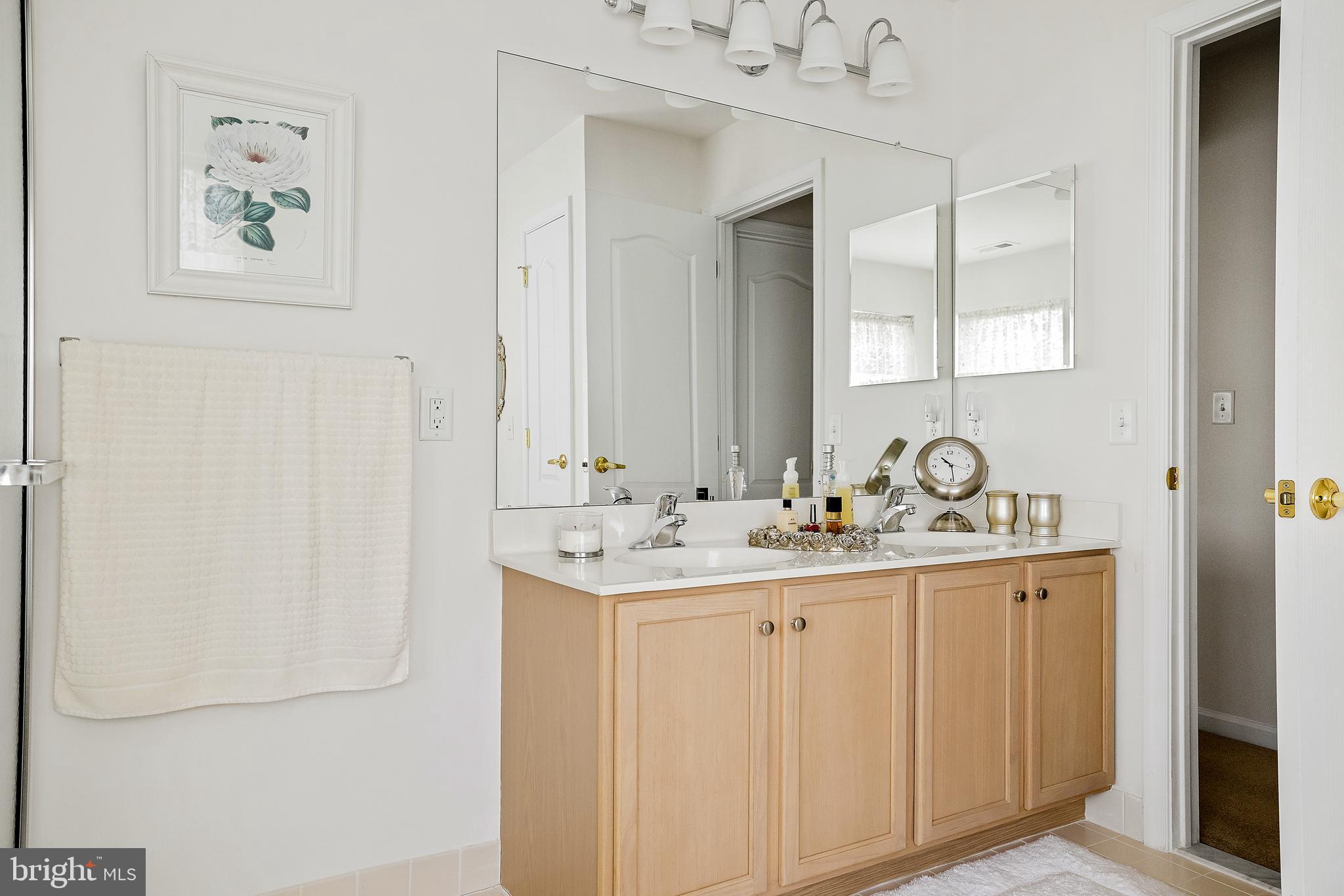 228 Hawthorne Way Delran, NJ 08075 - Photo 25 of 36 Gallery Image 25