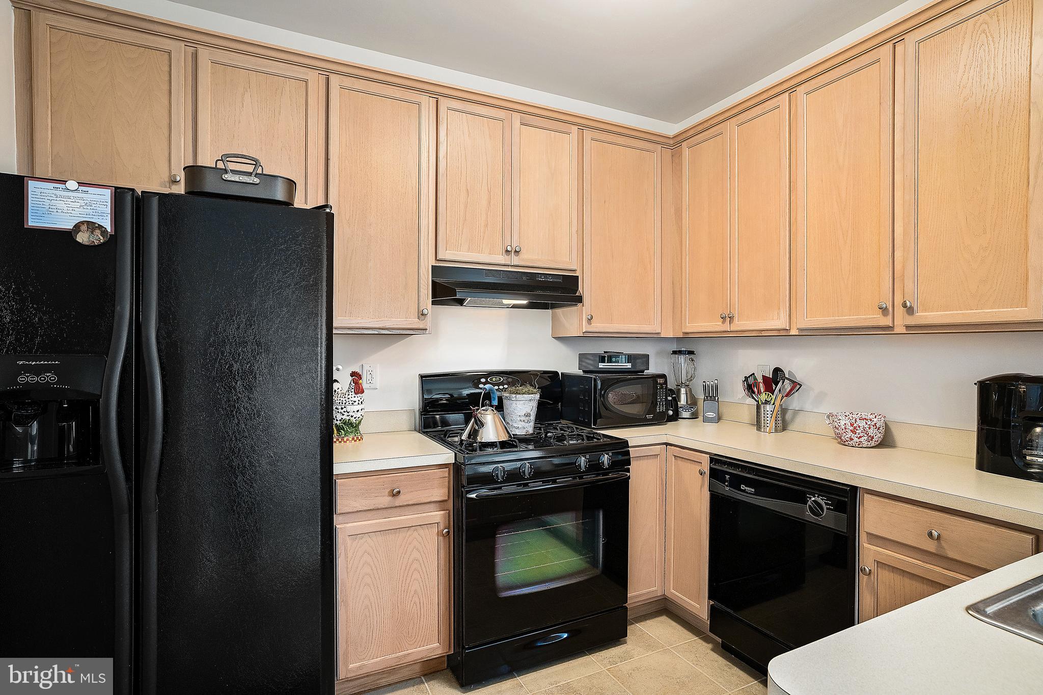 228 Hawthorne Way Delran, NJ 08075 - Photo 8 of 36 Gallery Image 8