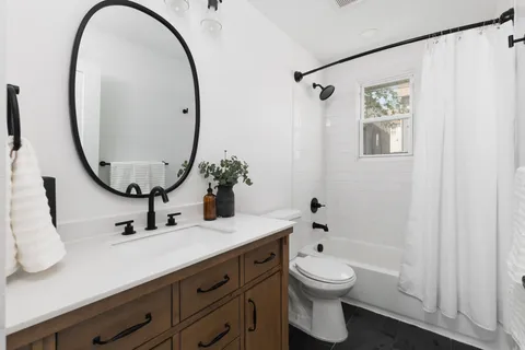 $499,900 | 5821 Leslie Avenue, Nashville, TN 37209