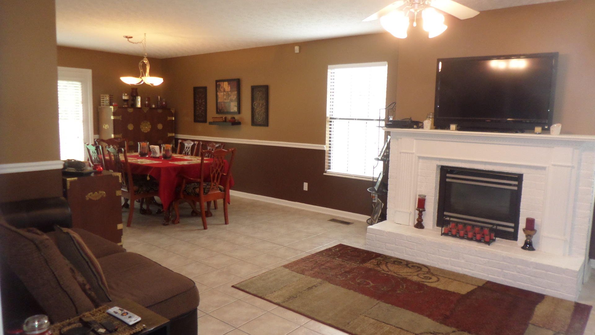 110 Capital Circle Oak Ridge, TN 37830 - Photo 2 of 25 Living Dining Combo