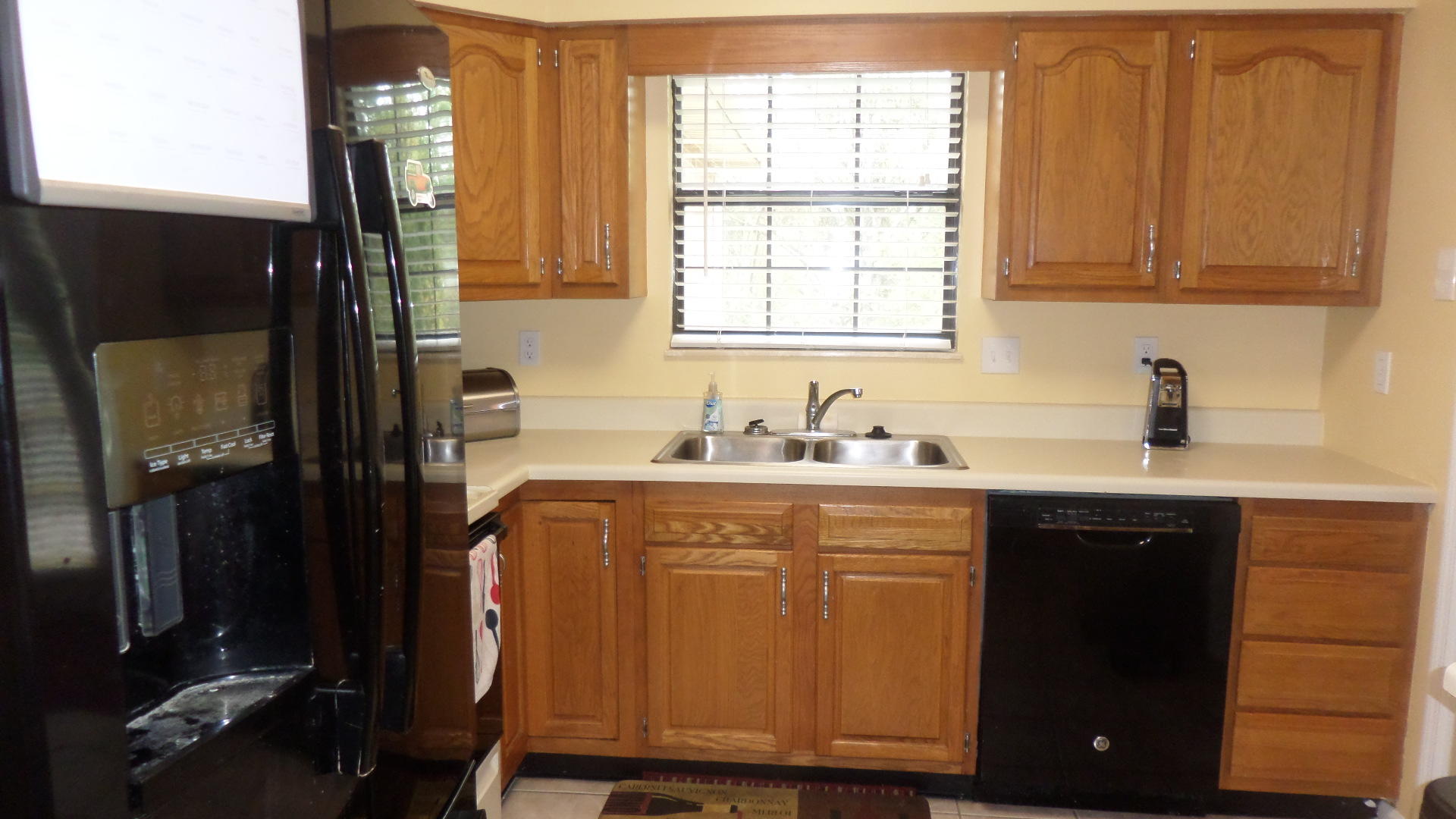 110 Capital Circle Oak Ridge, TN 37830 - Photo 5 of 25 Kitchen