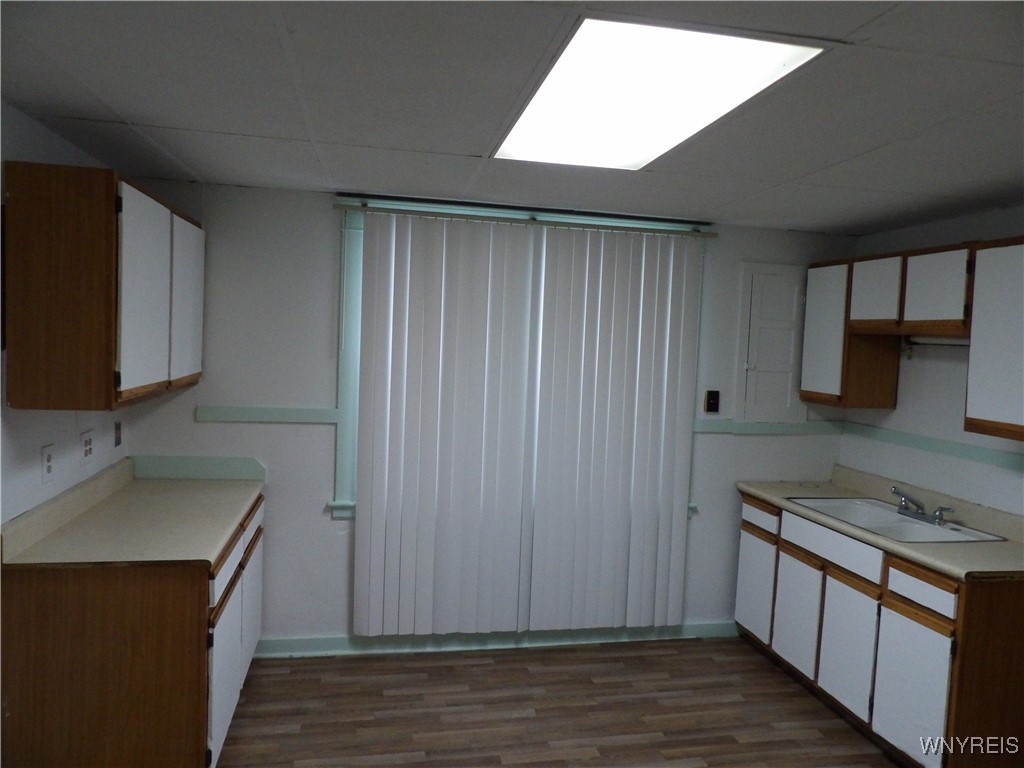 118 Butler Avenue Buffalo, NY 14208 - Photo 6 of 19 1st unit kitchen