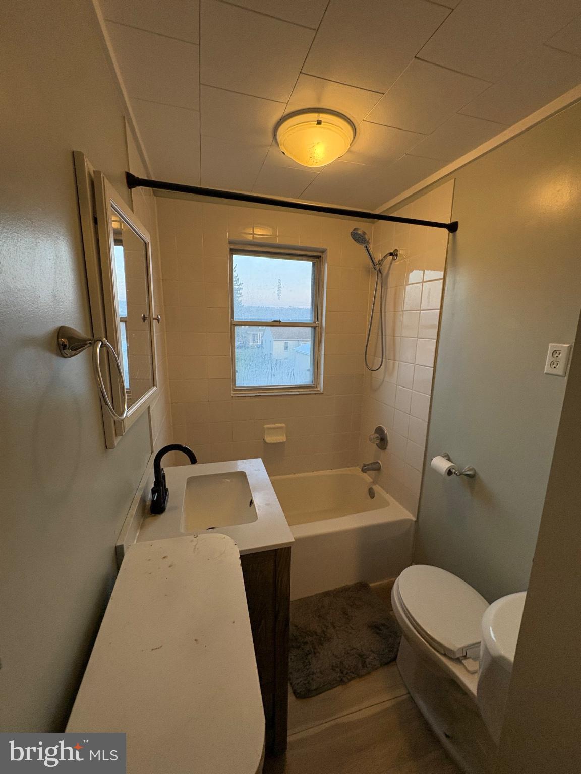1336 Fern Avenue Reading, PA 19607 - Photo 10 of 13 Cozy bathroom with natural light.