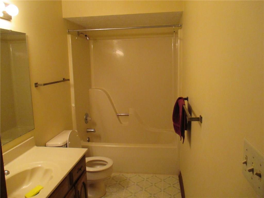 5566 RidgeHill Way Avon, IN 46123 - Photo 10 of 18 Gallery Image 10
