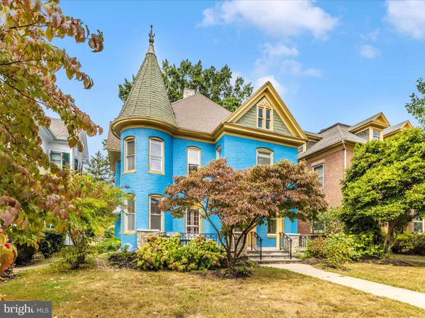 $375,000 | 831 Oak Hill Avenue, Hagerstown, MD 21742