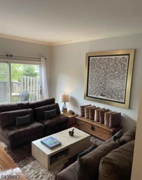 124 Hempstead Court Madison, NJ 07940 - Photo 6 of 23