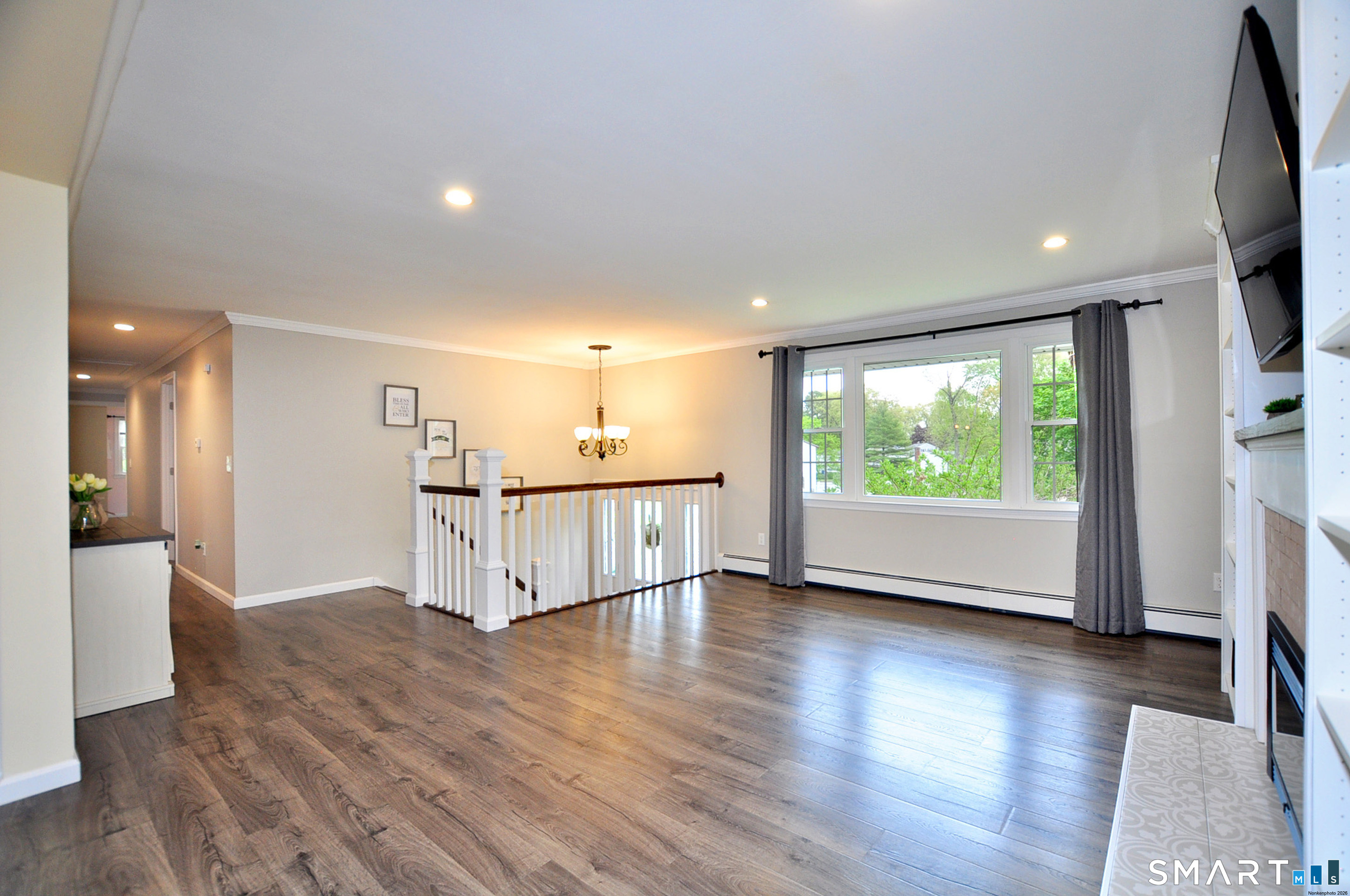 85 Winthrop Road Windsor, CT 06095 - Photo 6 of 36