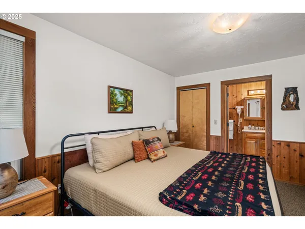 $449,000 | 54444 McKenzie River Drive, Blue River, OR 97413