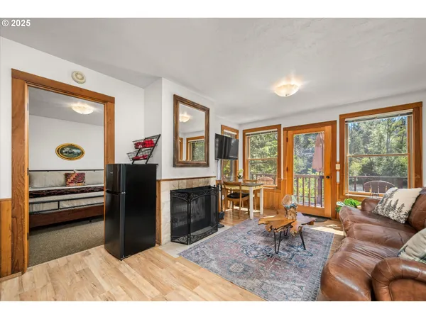 $449,000 | 54444 McKenzie River Drive, Blue River, OR 97413