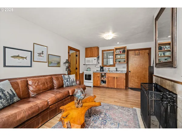 $449,000 | 54444 McKenzie River Drive, Blue River, OR 97413