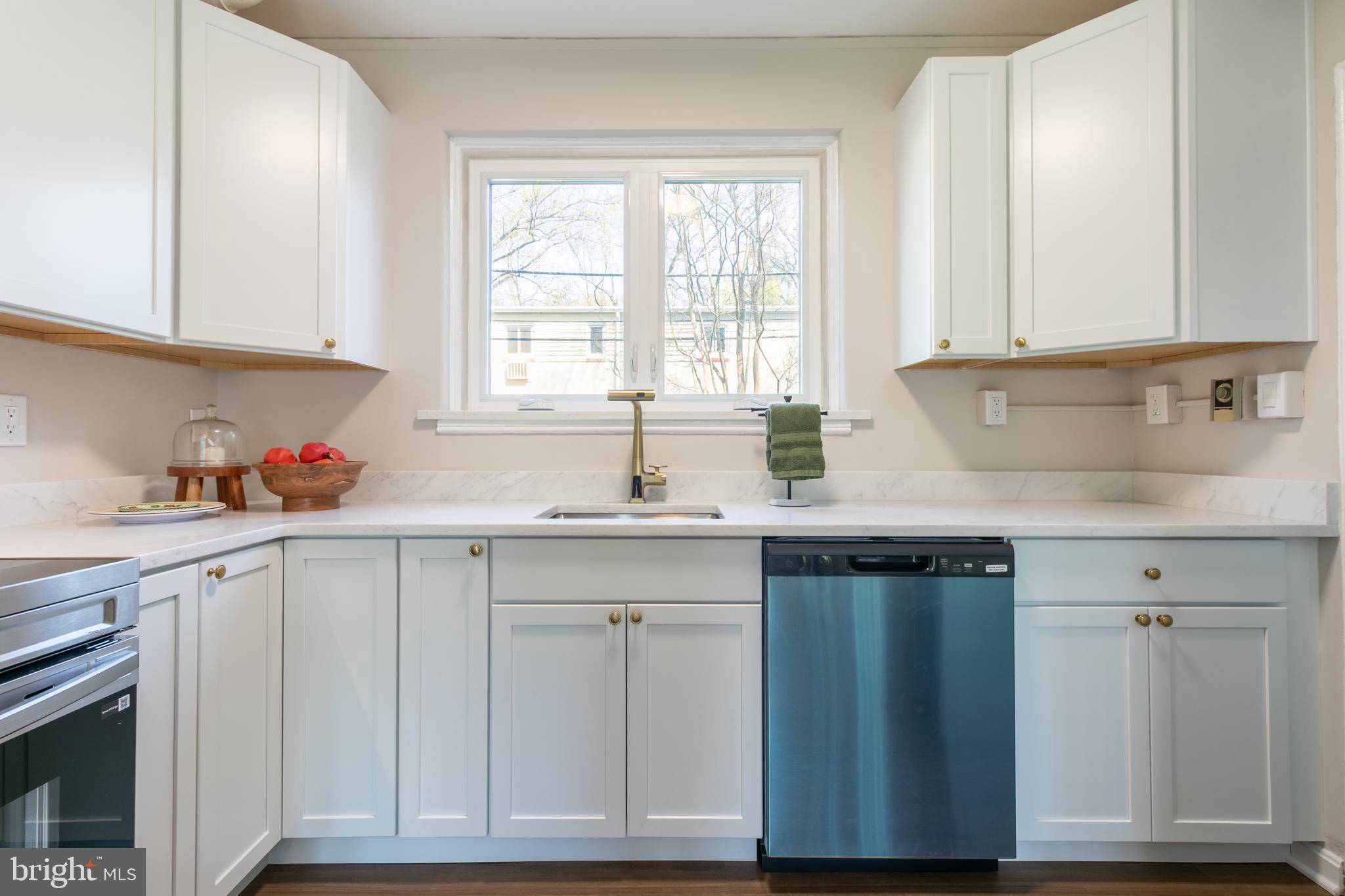 4 Ridge Road Greenbelt, MD 20770 - Photo 10 of 33