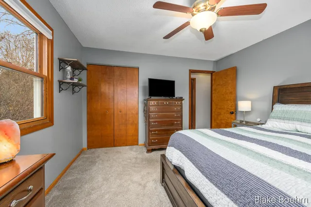 $375,000 | 640 Summerset Drive, Jenison, MI 49428