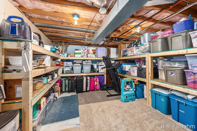 $375,000 | 640 Summerset Drive, Jenison, MI 49428