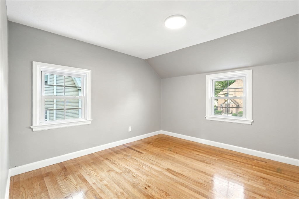 132 Nelson Street West Springfield, MA 01089 - Photo 29 of 36