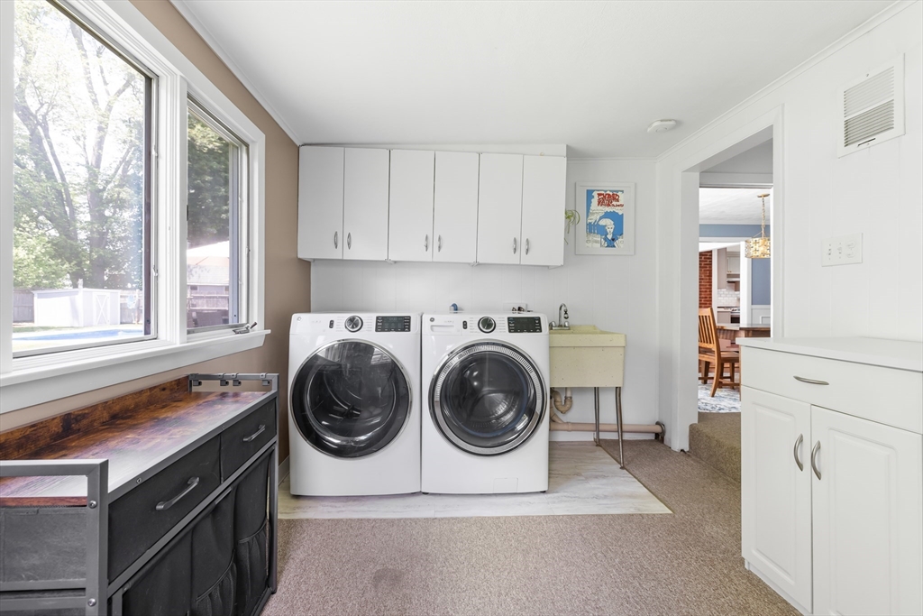 14 Hardwick Road Natick, MA 01760 - Photo 13 of 39