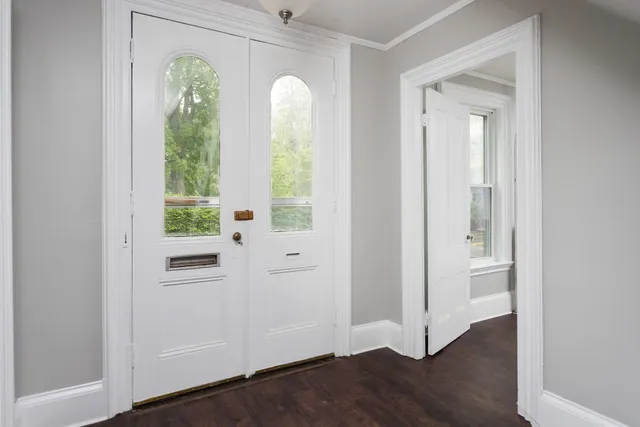 $2,950 | 137 Locust Street, Unit A, Dover, NH 03820