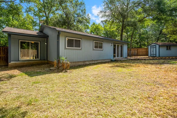 $1,850 | 3 Gambrel Oak Place, The Woodlands, TX 77380