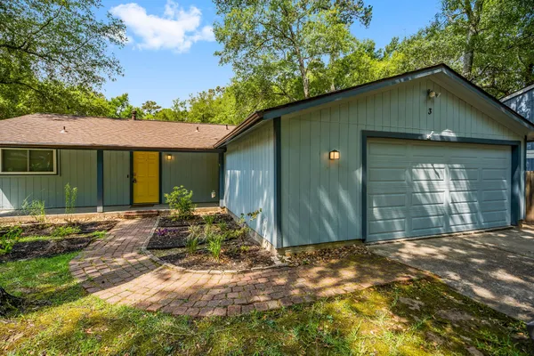 $1,850 | 3 Gambrel Oak Place, The Woodlands, TX 77380