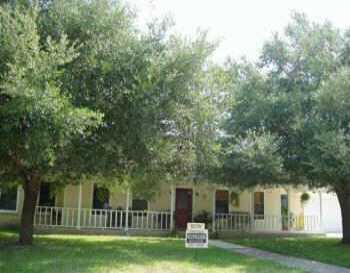 1005 North Ave F Elgin, TX 78621 - Photo 1 of 1 Gallery Image 1