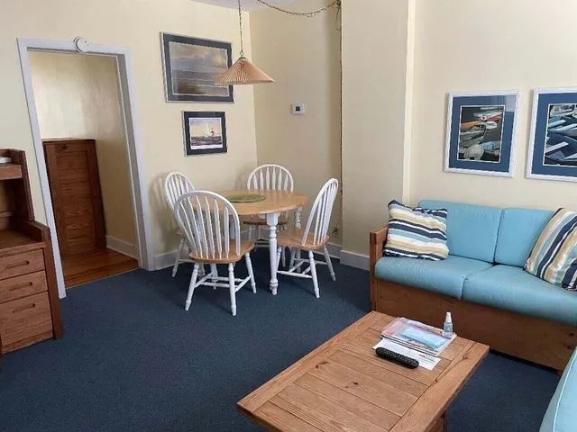 $1,125,000 | 603 Lions Park Drive, St. Joseph, MI 49085