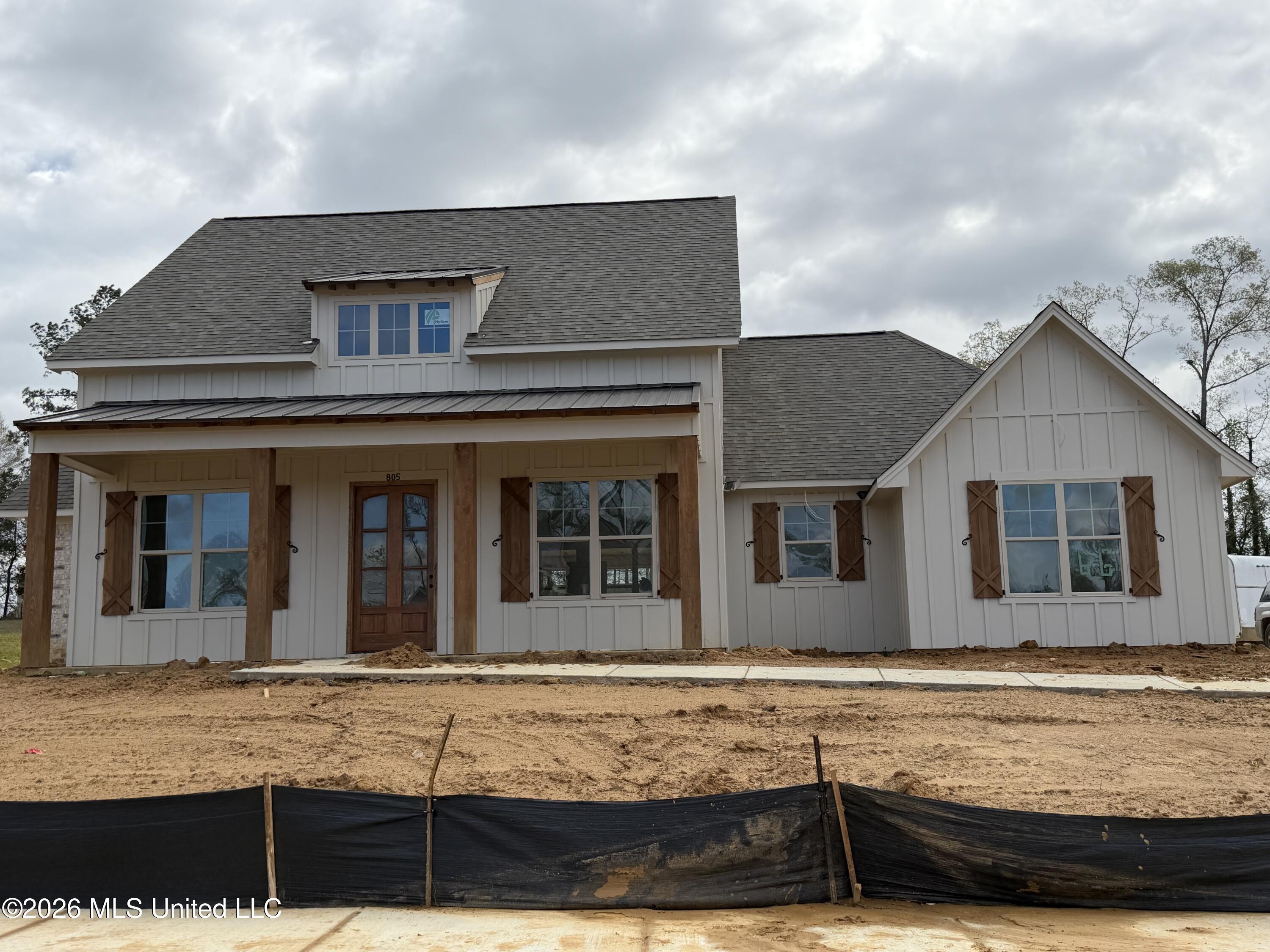 805 Albany Street Brandon, MS 39042 - Photo 1 of 5 front