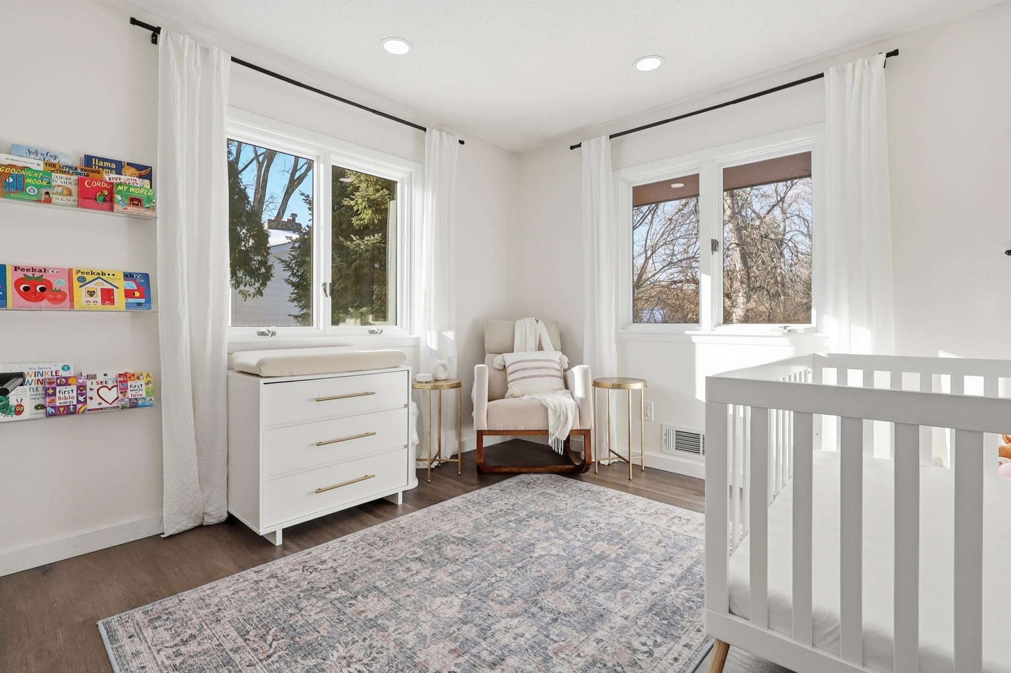 4222 Fairview Avenue Hopkins, MN 55343 - Photo 12 of 35