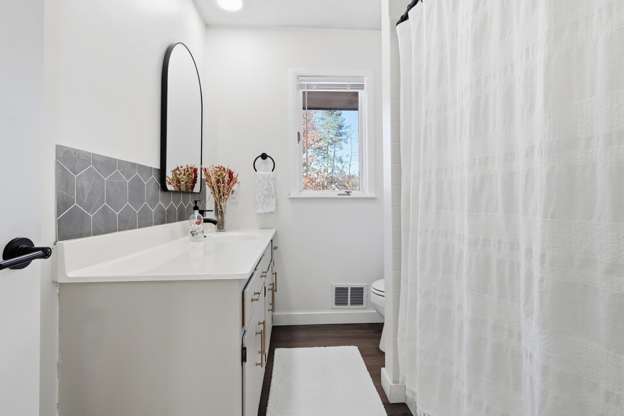 4222 Fairview Avenue Hopkins, MN 55343 - Photo 14 of 35