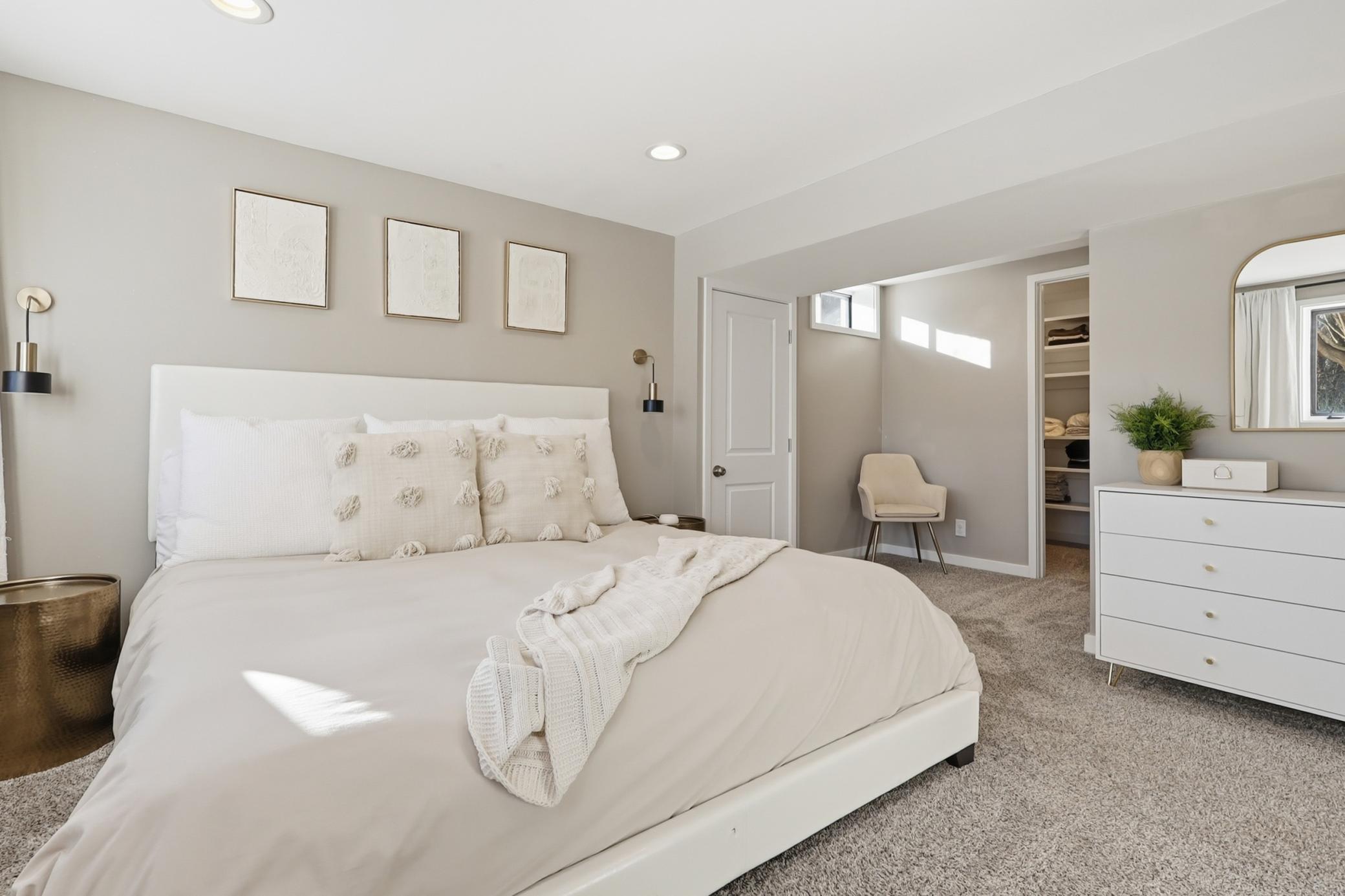 4222 Fairview Avenue Hopkins, MN 55343 - Photo 16 of 35