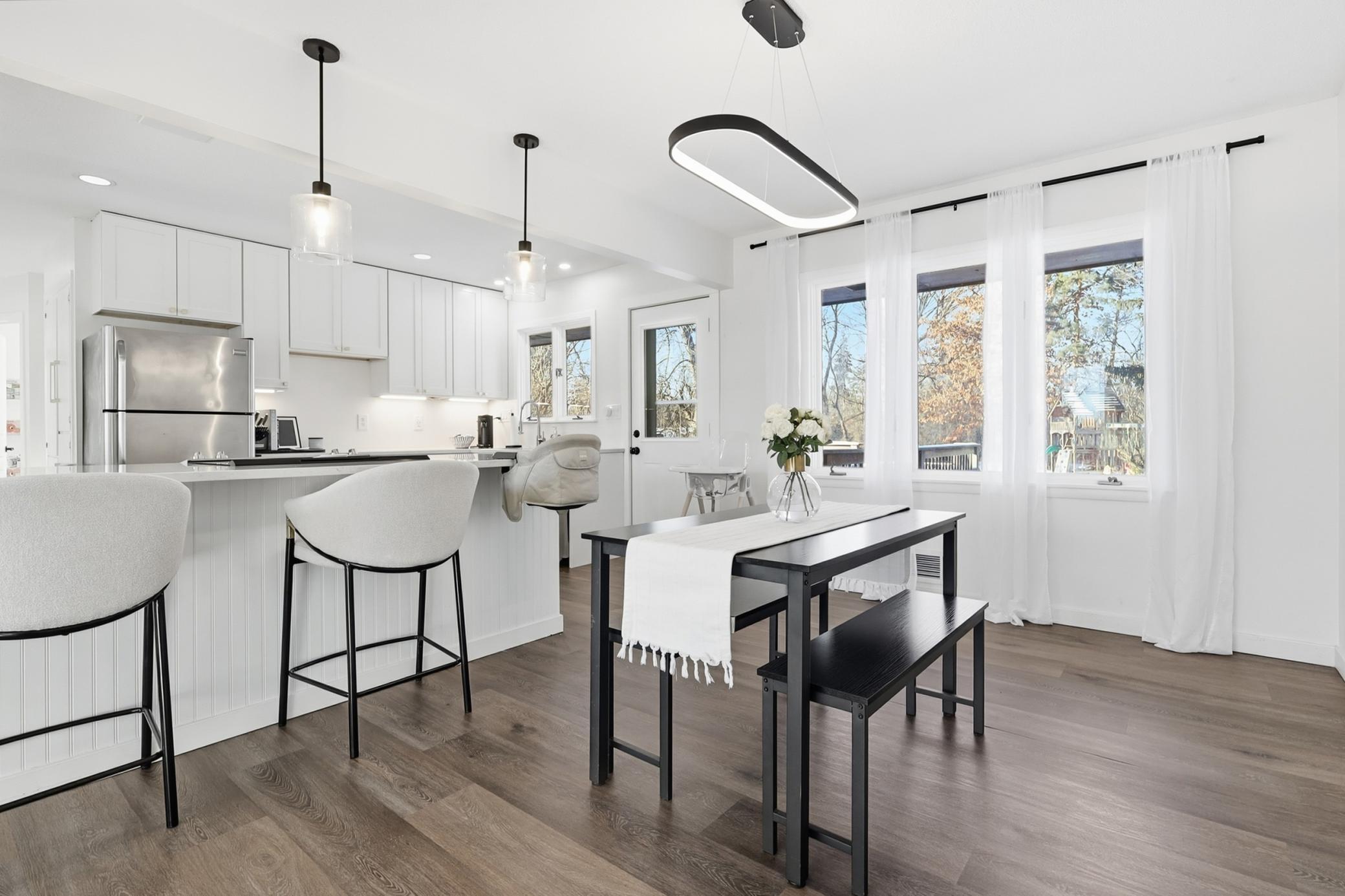 4222 Fairview Avenue Hopkins, MN 55343 - Photo 5 of 35