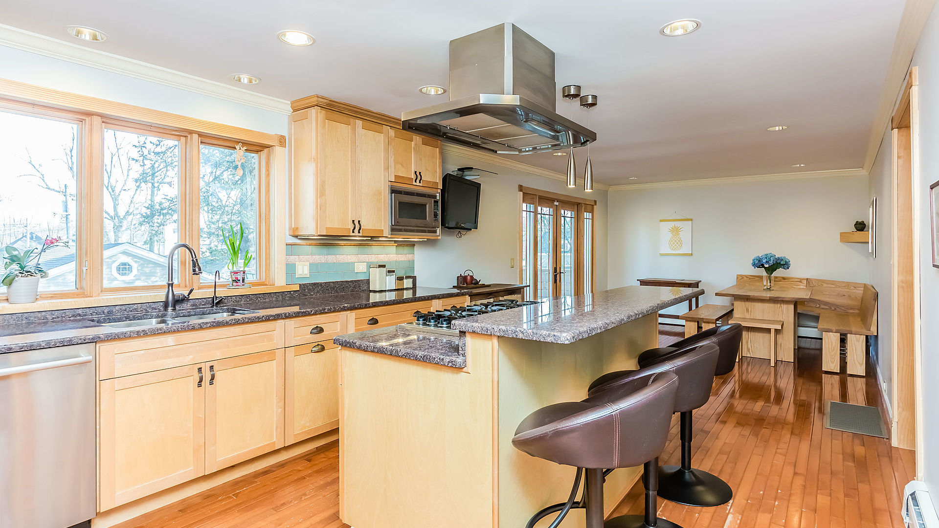 1012 Ridge Road Wilmette, IL 60091 - Photo 7 of 49