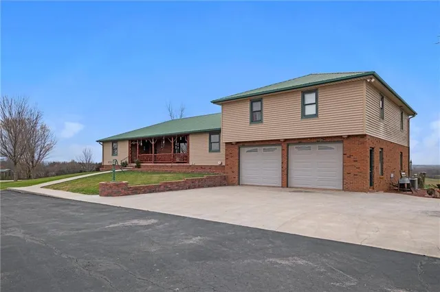 $1,450,000 | 3600 Northeast State Highway West, Unit RURAL, Weatherby, MO 64497